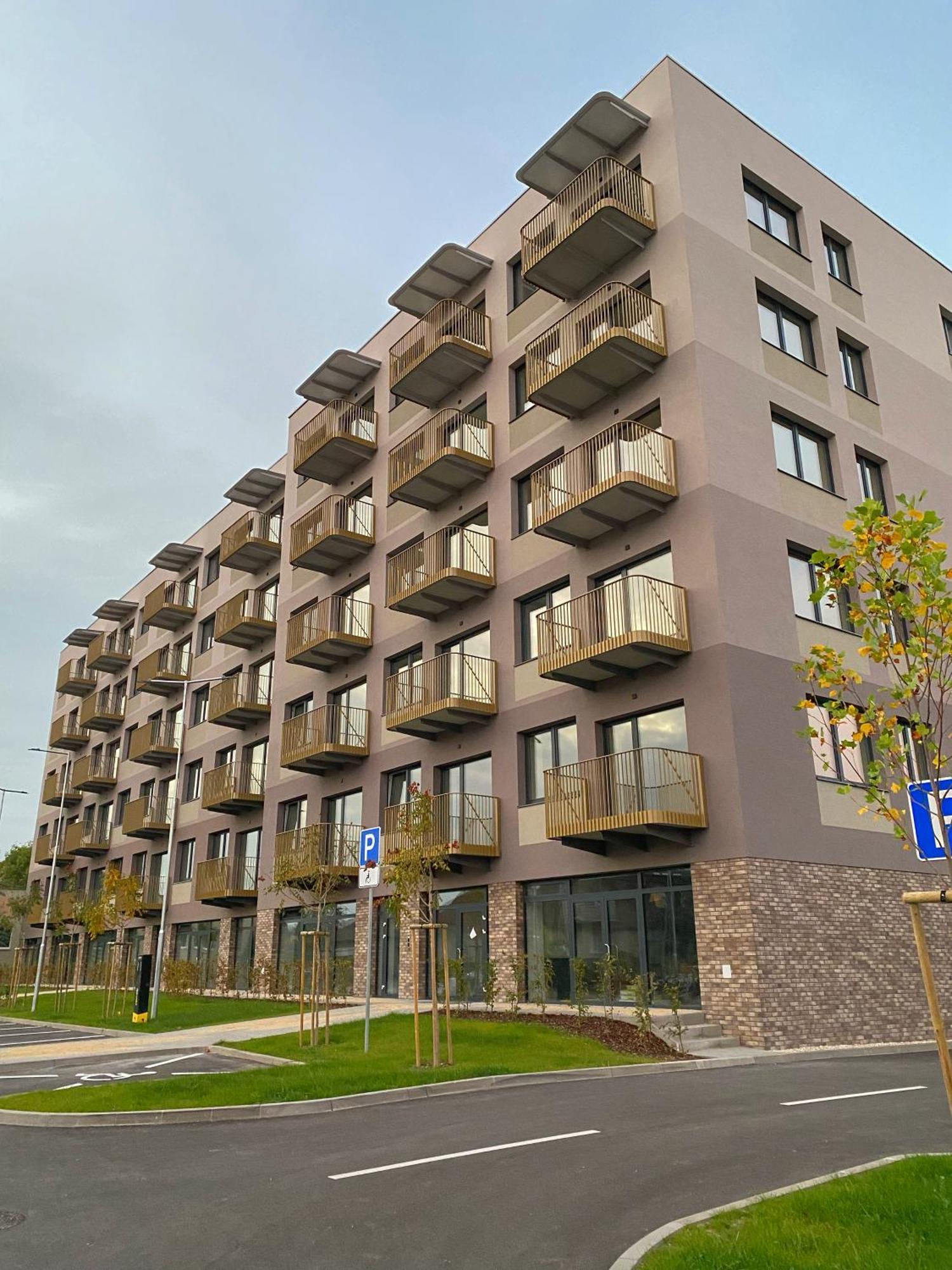 City Apartment I Trenčín Kültér fotó